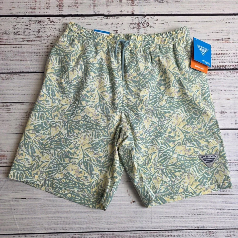 Columbia PFG Rambler Printed Water Shorts Mens Small Green Yellow FM3173-758 NEW